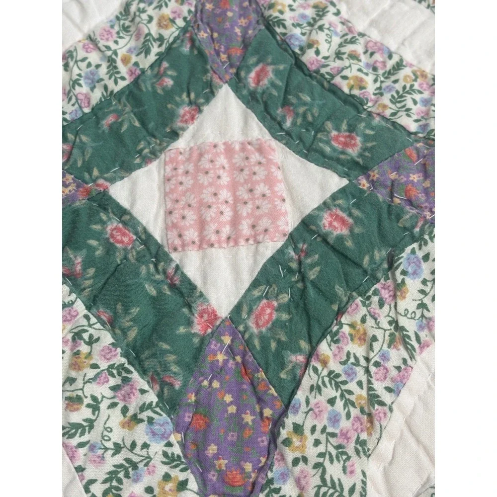 Double Wedding Ring Quilt Lavendar Green Embroidered Floral Farm Cottage Vintage